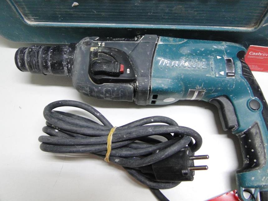 TALADRO PROFESIONAL CON MALETA
