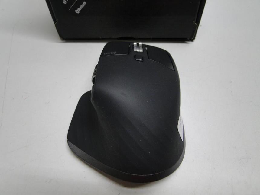 RATON LOGI MX3S CON CAJA