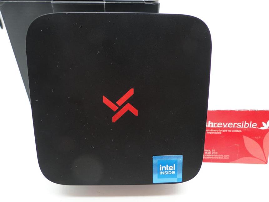 MINI PC CON CAJA PERFECTO ESTADO