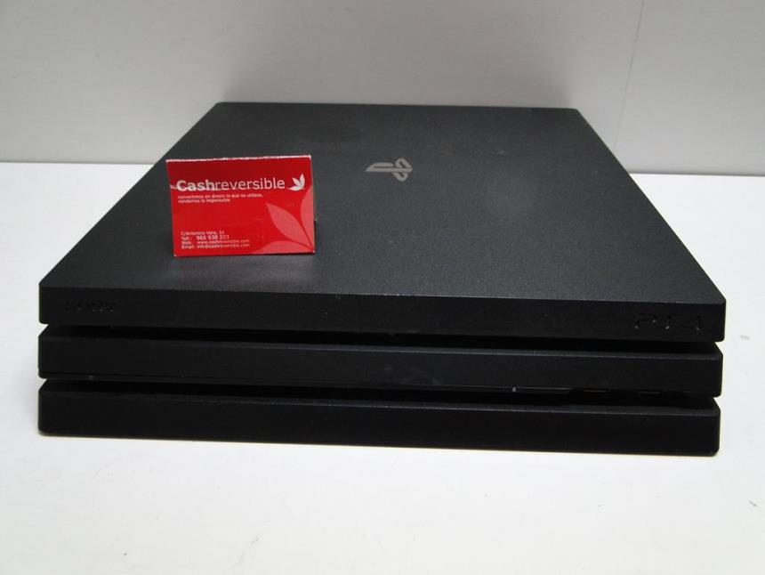 PS4 PRO CON MANDO