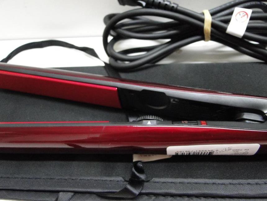 PLANCHA DE PELO CON FUNDA