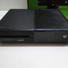 XBOX ONE CON MADO Y CAJA