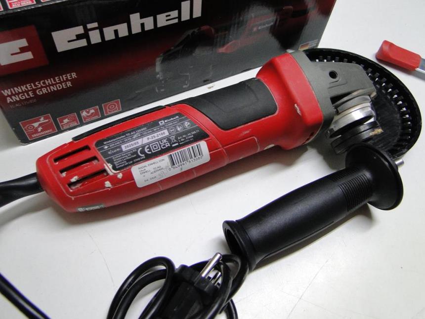 RADIAL EINHELL CON CAJA SEMINUEVA