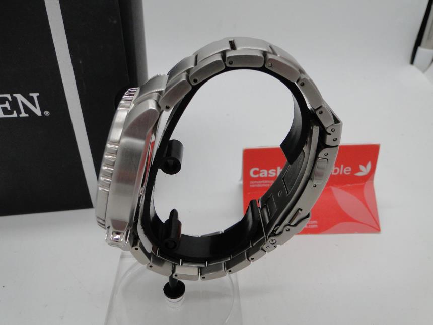 RELOJ CABALLERO CON CAJA PERFECTO ESTADO
