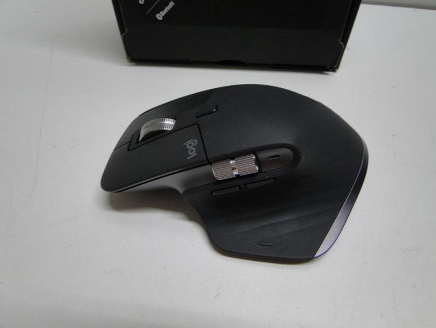 RATON LOGI MX3S CON CAJA