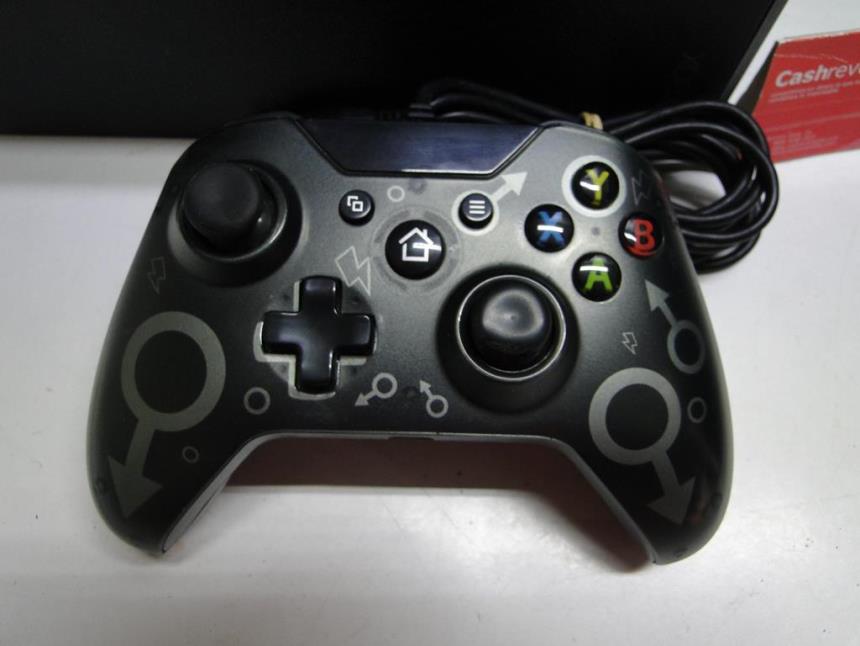 XBOX ONE CON MADO Y CAJA