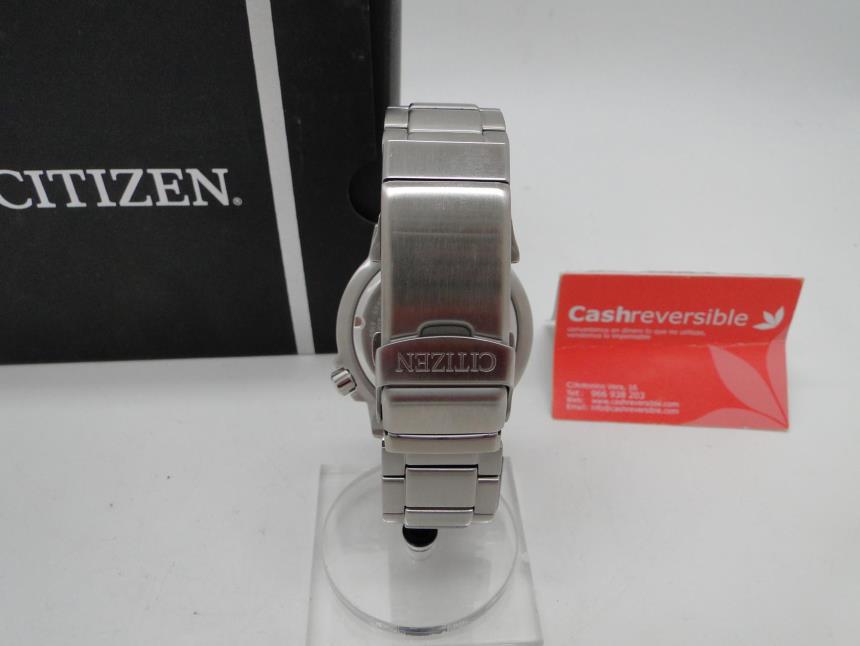 RELOJ CABALLERO CON CAJA PERFECTO ESTADO