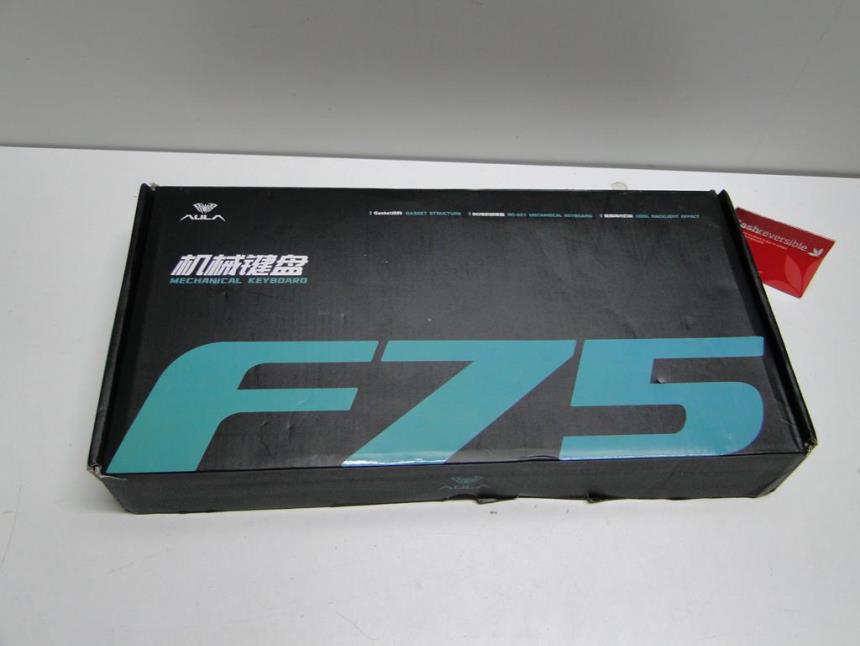 TECLADO MECANICO GAMING CON CAJA