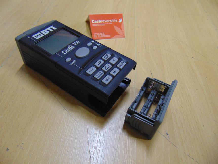 MEDIDOR LASER CON FUNDA