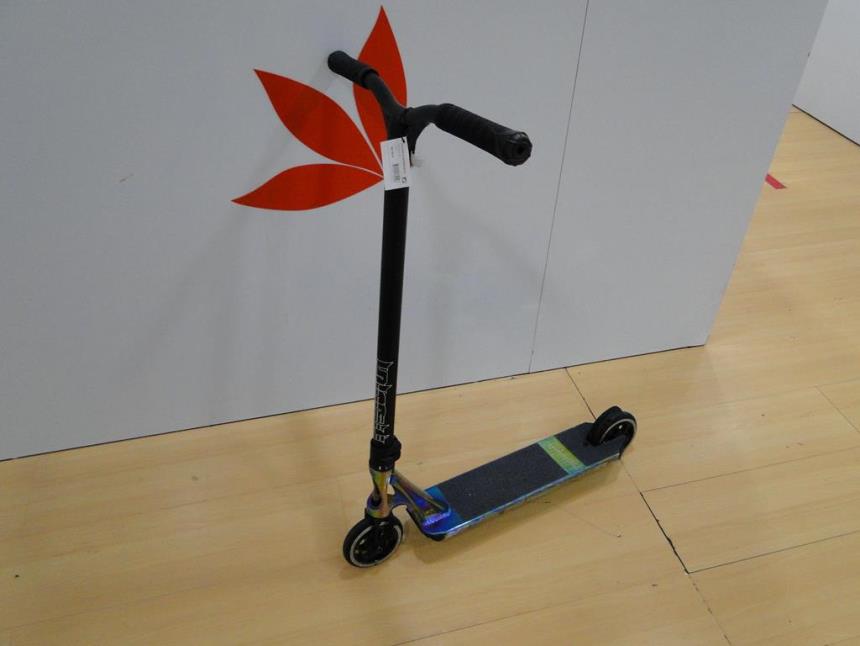 articulos_imagen1_176014.jpg PATINETE SEMINUEVO
