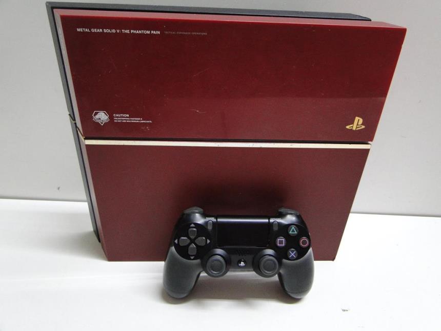 articulos_imagen1_177740-3.jpg PS4 ED ESPECIAL METAL GEAR CON MANDO