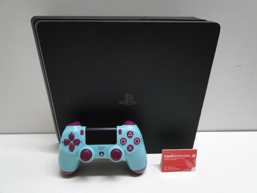 articulos_imagen1_180998.jpg PS4 CON MANDO