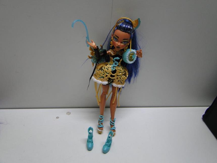 articulos_imagen1_181772-2.jpg MUÑECA MONSTER HIGH