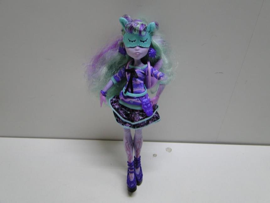 articulos_imagen1_181780-2.jpg MUÑECA MONSTER HIGH