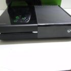 XBOX ONE CON CAJA Y MANDO