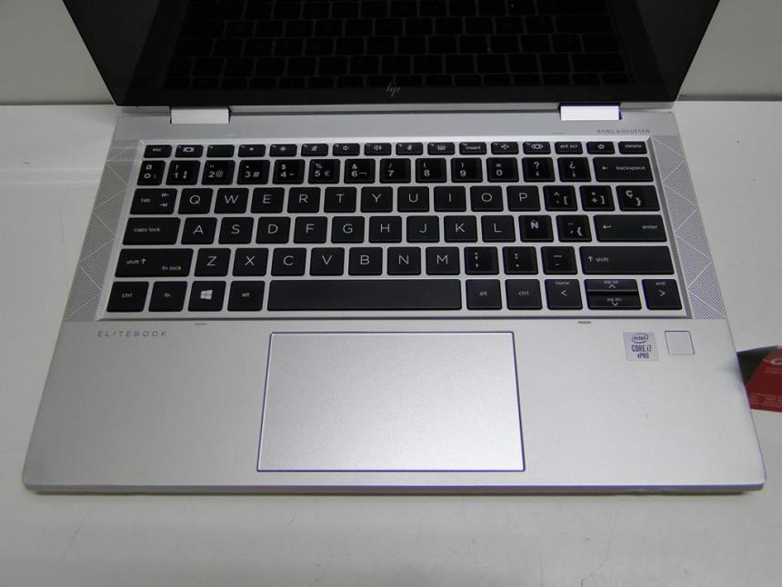 ORDENADOR PORTATIL TACTIL