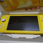 NINTENDO SWITCH LITE CON CAJA