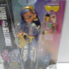 MUÑECA MONSTER HIGH CON CAJA