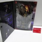 FIGURA PREDATOR CON CAJA