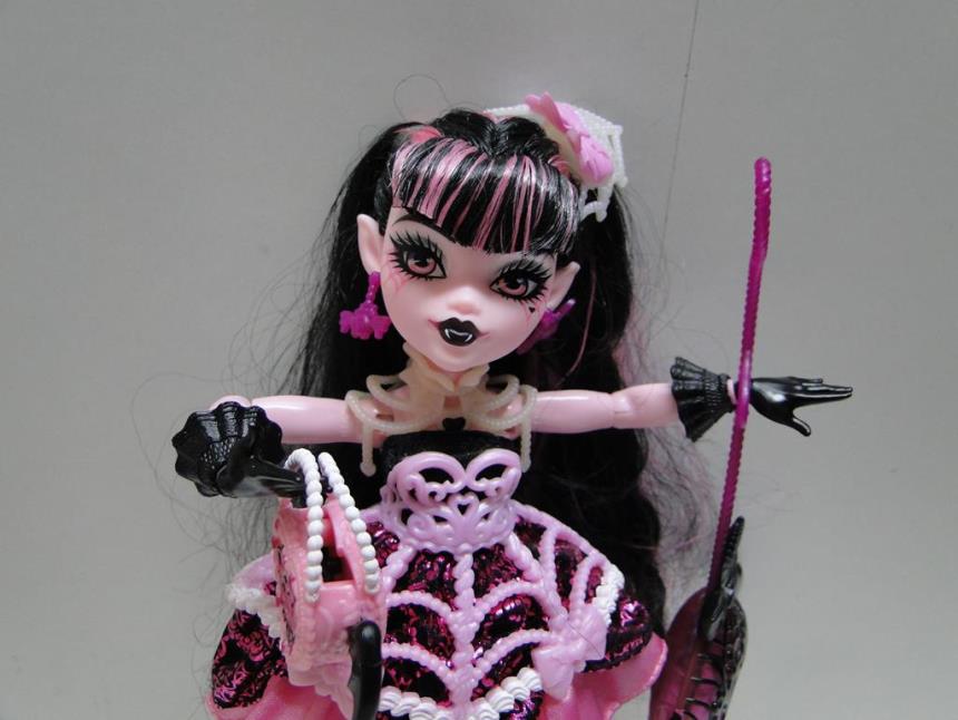 MUÑECA MONSTER HIGH