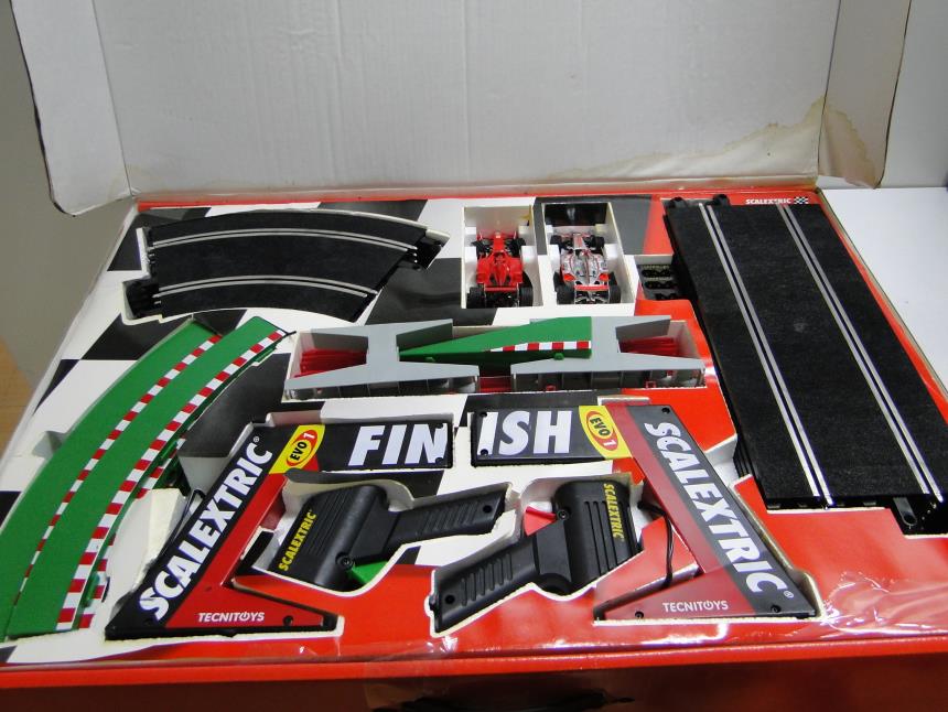SCALEXTRIC CON CAJA SEMINUEVO