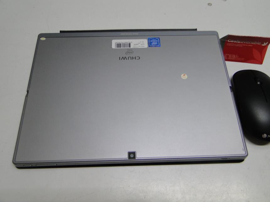 TABLET PC CON RATON Y TECLADO SEMINUEVO