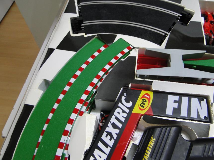 SCALEXTRIC CON CAJA SEMINUEVO