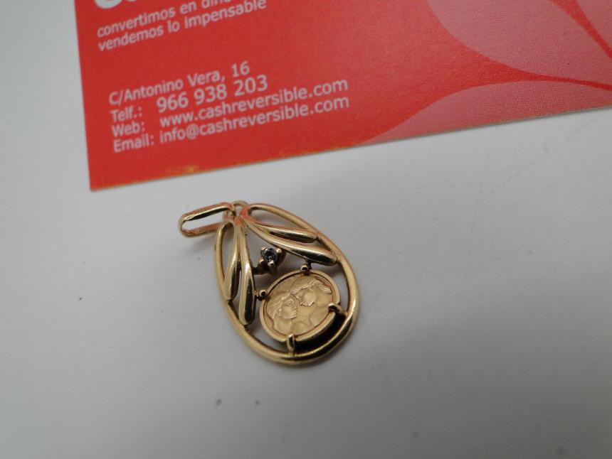 articulos_imagen1_171012.jpg COLGANTE DE ORO 18K CON PIEDRA
