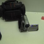 CAMARA VIDEO DVD CON 2 BATERIAS Y FUNDA