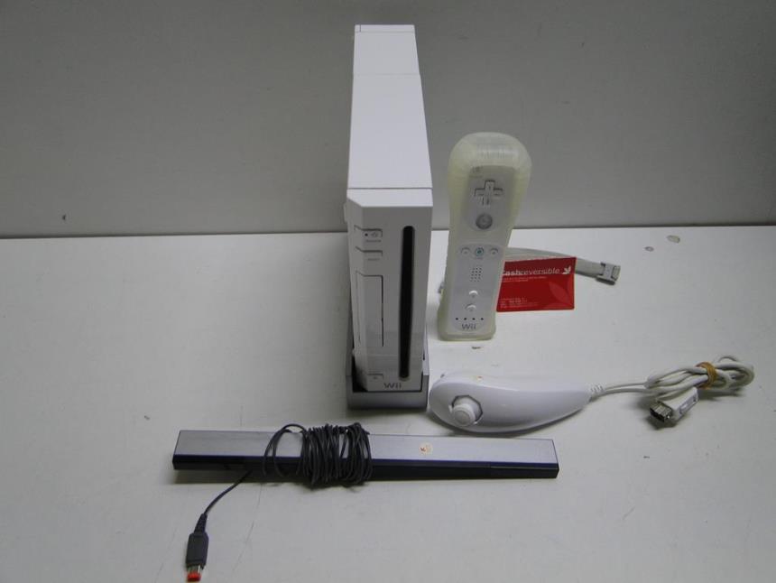 articulos_imagen1_182004.jpg WII CON MANDO Y NUCKCHU