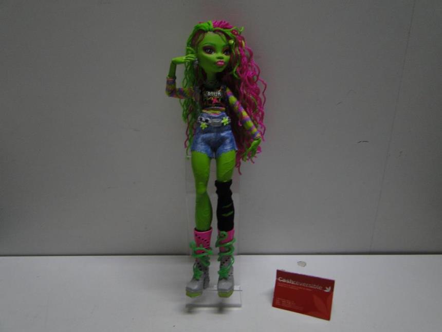 articulos_imagen1_182036.jpg FIGURA DE COLECCION MONTER HIGH