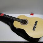 GUITARRA CLASICA CON FUNDA Y AFINADOR PERFECTO ESTADO