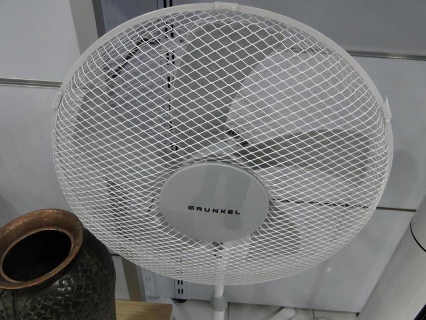 VENTILADOR DE PIE 40CM A ESTRENAR