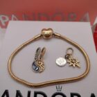 PULSERA DE DISEÑO CON CAJA Y CHARMS