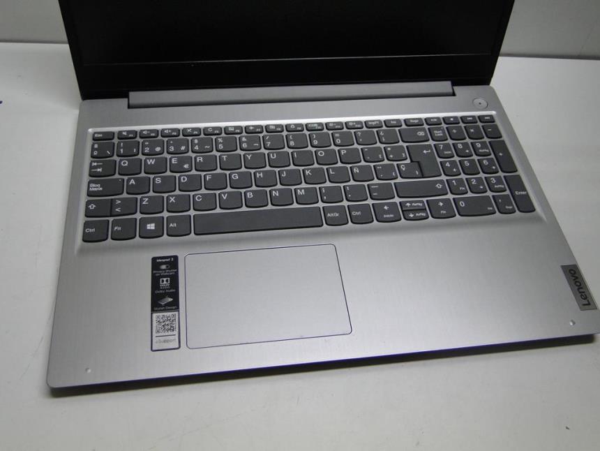 ORDENADOR PORTATIL 15,6 CON FUNDA