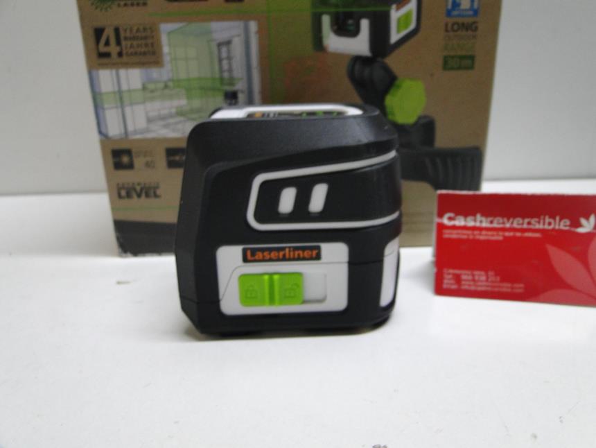 NIVEL LASER CON CAJA