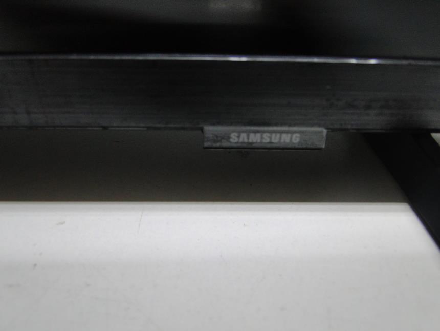 SMART TV 32' CON MANDO SEMINUEVA