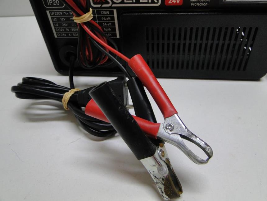 CARGADOR BATERIA 12V/24V