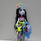 FIGURA DE COLECCION MONTER HIGH