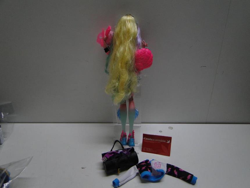 FIGURA DE COLECCION MONTER HIGH
