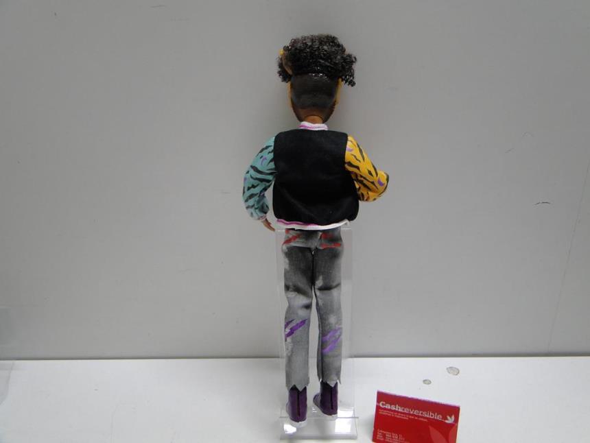 FIGURA DE COLECCION MONTER HIGH