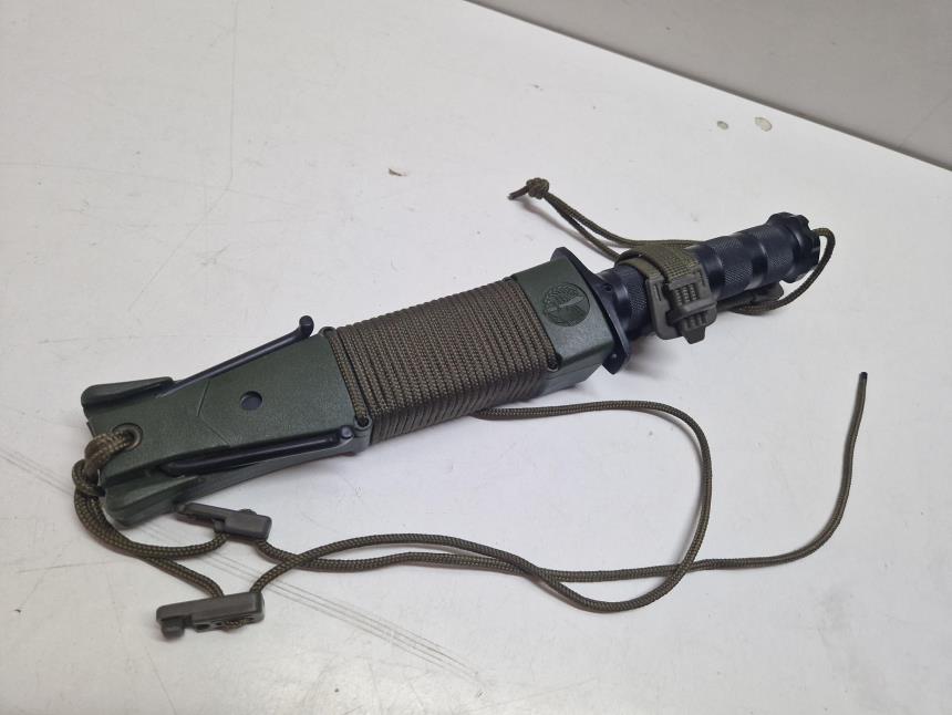 CUCHILLO DEPORTIVO CON FUNDA