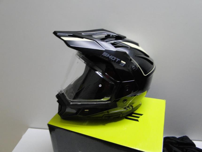 CASCO MOTO CON FUNDA Y CAJA NUEVO