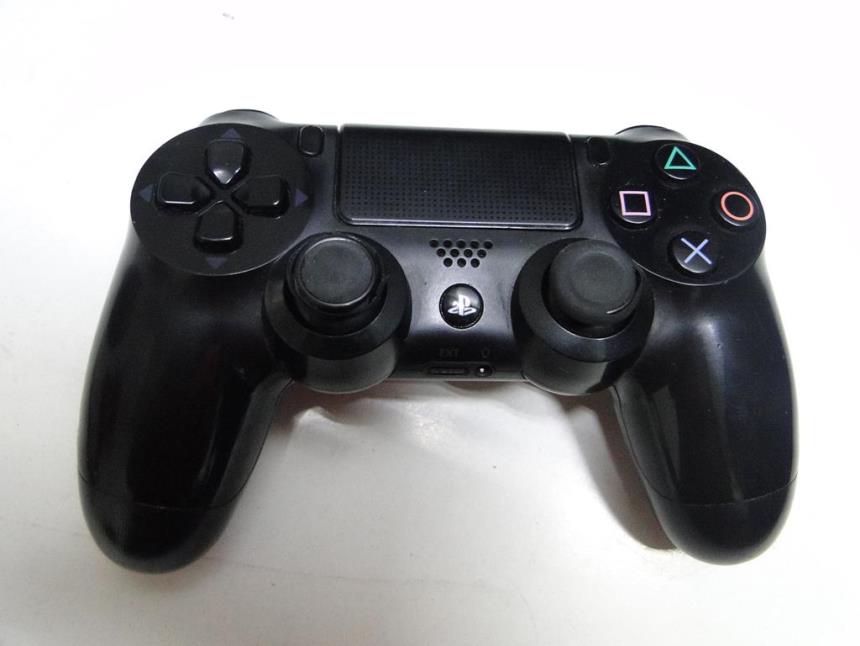 PS4 CON MANDO