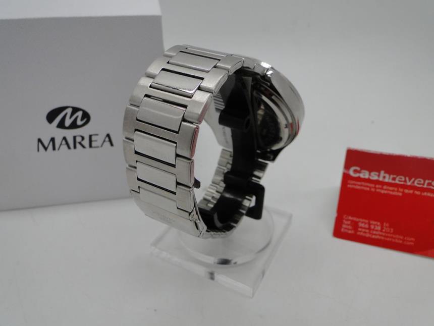 RELOJ CON CAJA SEMINUEVO