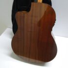 GUITARRA ELECTROACUSTICA CON FUNDA SEMINUEVA