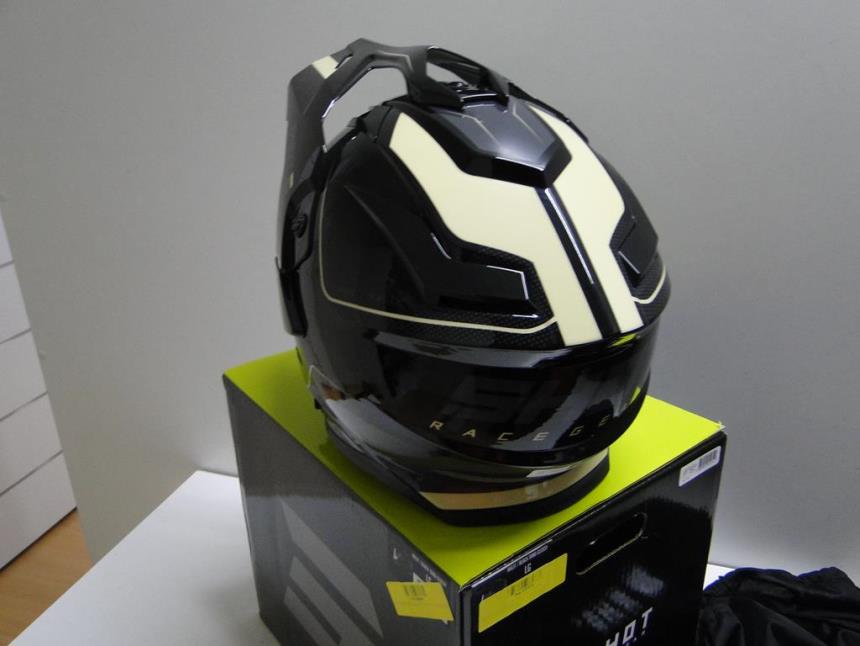CASCO MOTO CON FUNDA Y CAJA NUEVO