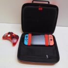NINTENDO SWITCH CON FUNDA Y ACCESORIO SEMINUEVA
