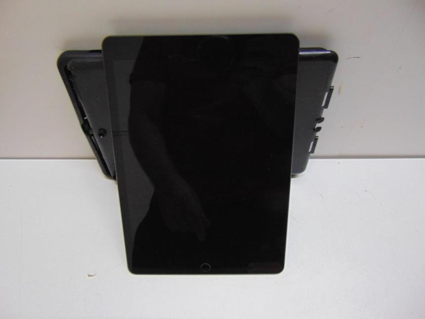 articulos_imagen1_177332-2.jpg IPAD 9 CON FUNDA *