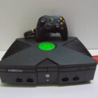 XBOX CON MANDO SEMINUEVA